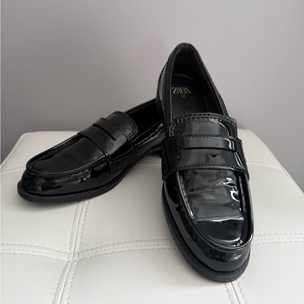 Zara black Patent Leather Loafers - Picture 3 of 4